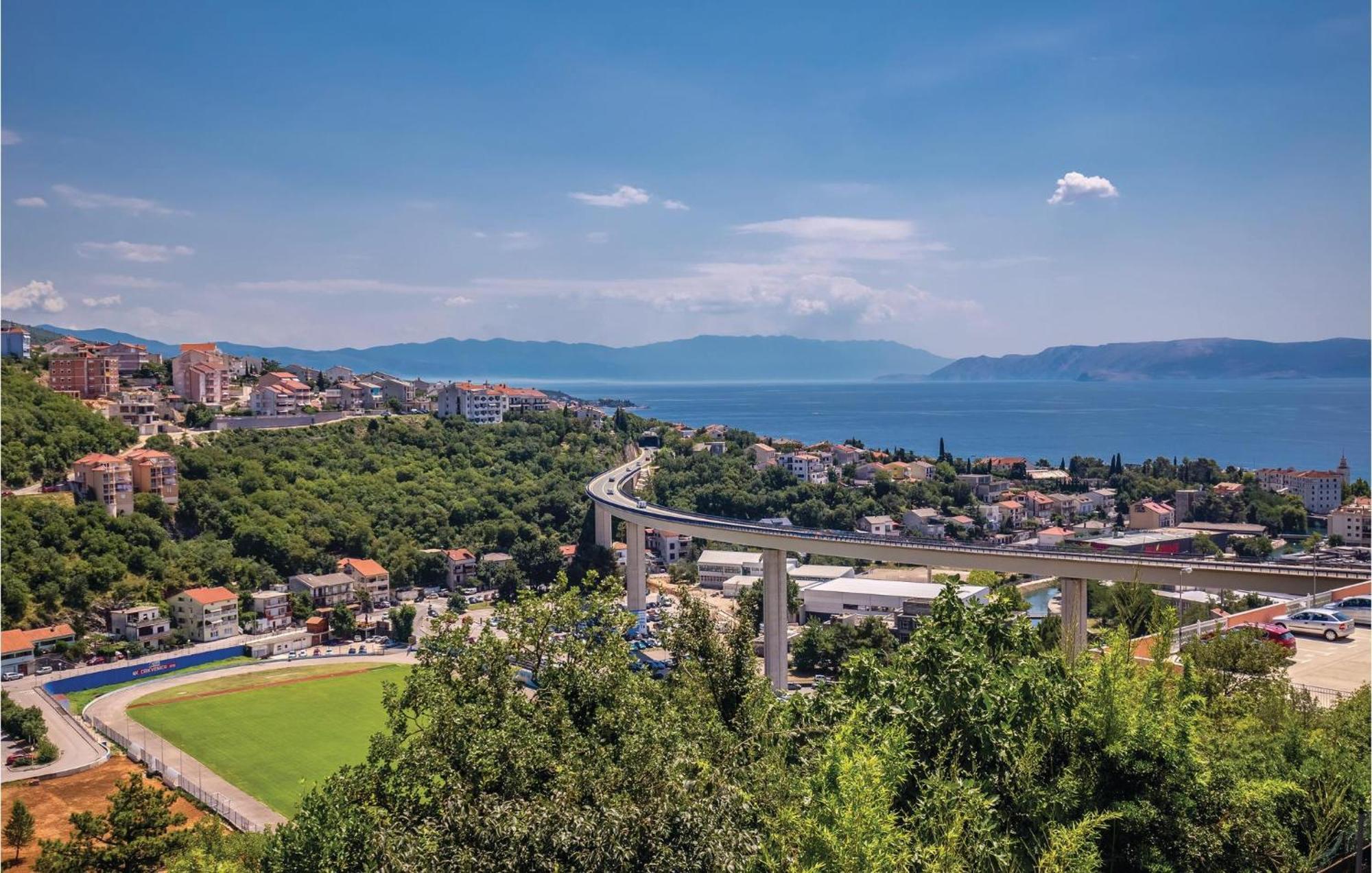 Gorgeous Apartment In Crikvenica With Kitchen Eksteriør bilde