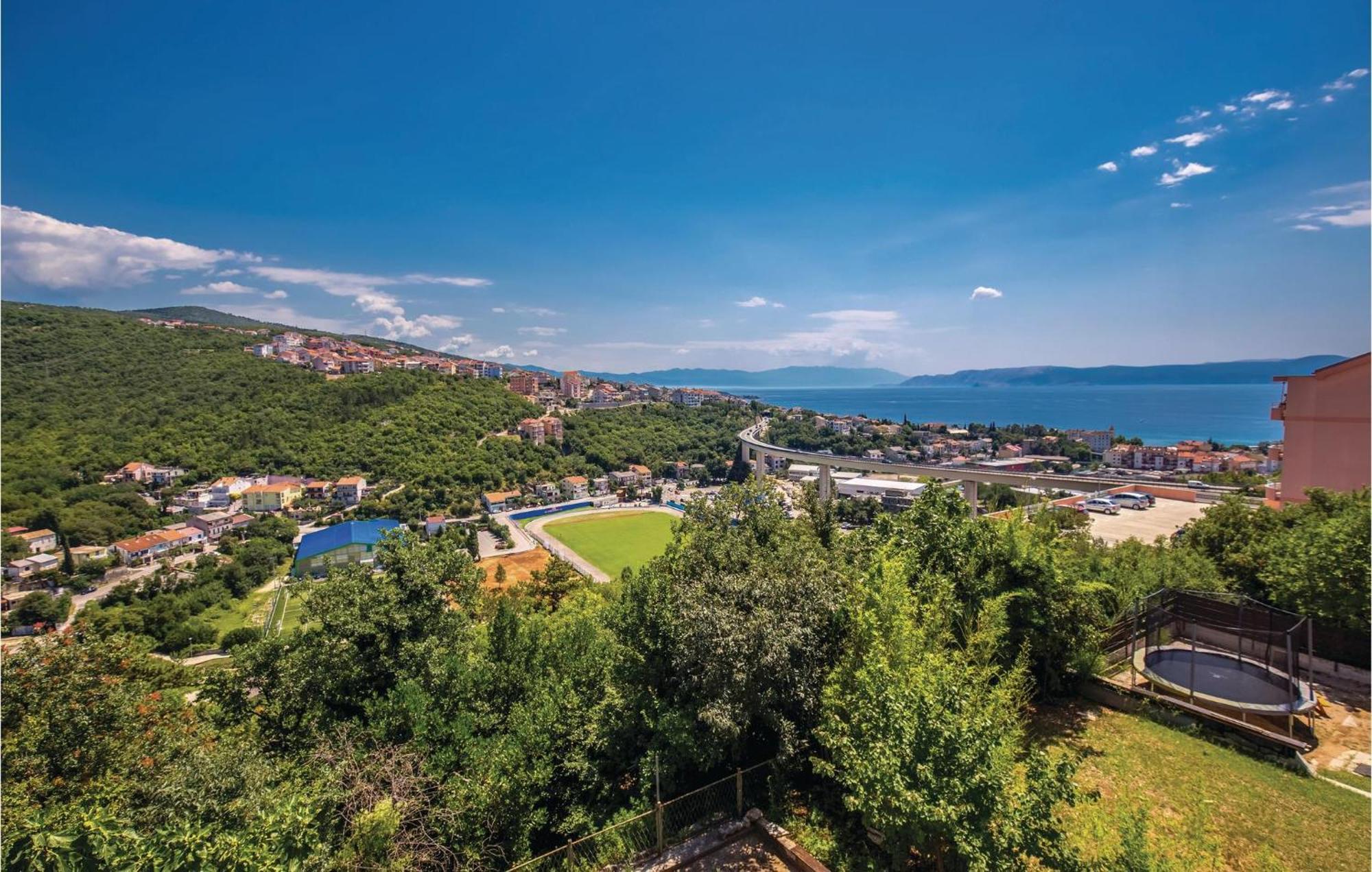 Gorgeous Apartment In Crikvenica With Kitchen Eksteriør bilde