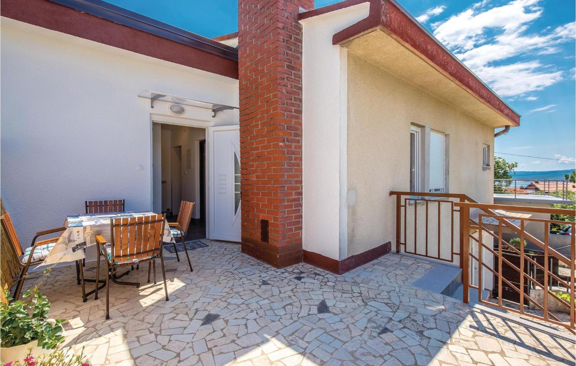 Gorgeous Apartment In Crikvenica With Kitchen Eksteriør bilde